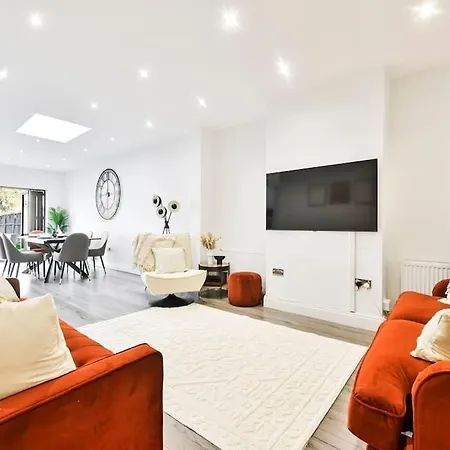 House With Garden Next Wembley Stadium Free Parking *