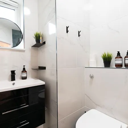 Apartment Stylish & Elegant 2-br Flat In Greenwich London