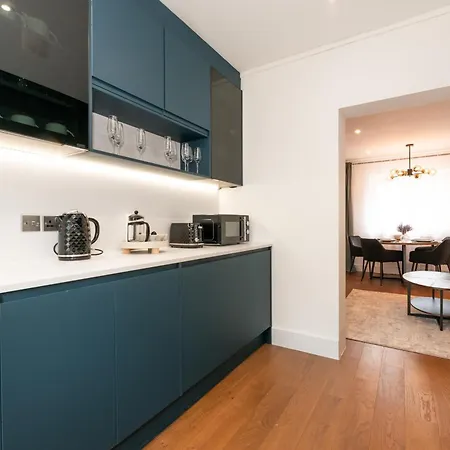 Apartment Stylish & Elegant 2-br Flat In Greenwich