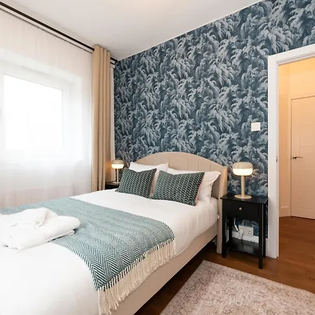 Apartment Stylish & Elegant 2-br Flat In Greenwich *