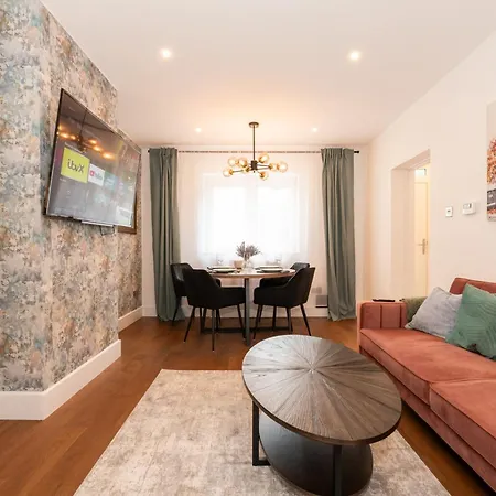 Stylish & Elegant 2-br Flat In Greenwich * London