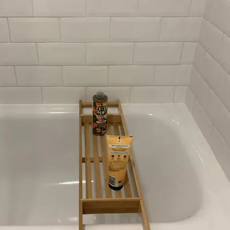 East Two Bedroom With Private Patio - Entire