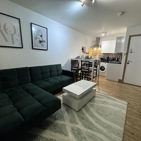 Apartment The Edge Ft5 *