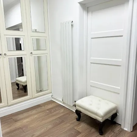 Fulham Lux