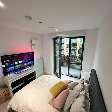 Luxury By Airport London