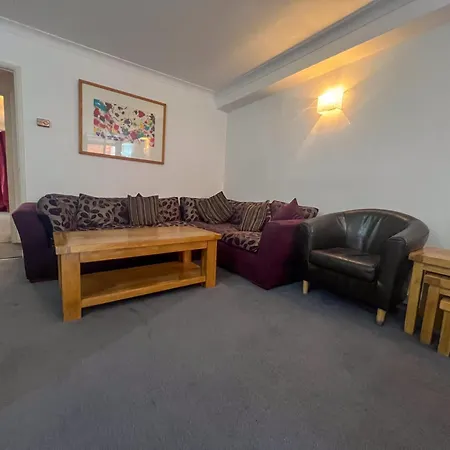 Hertford Court Apartment London