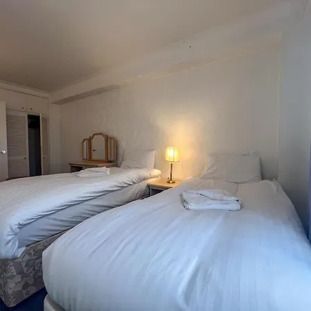 Apartment Hertford Court