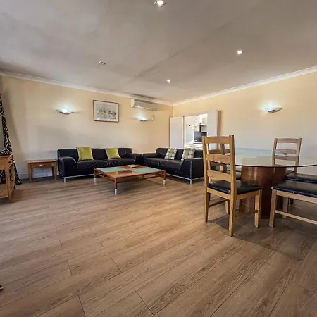 Hertford Court London