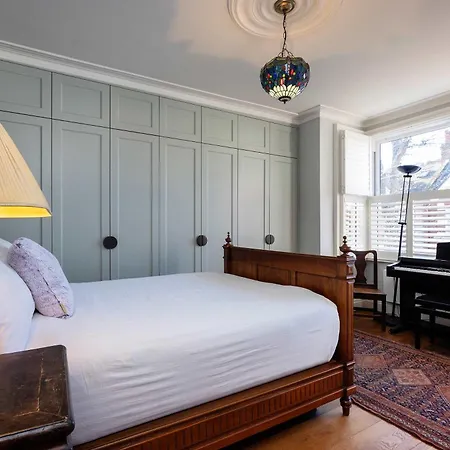 Holiday home Veeve - Chiswick Victorian Gem London