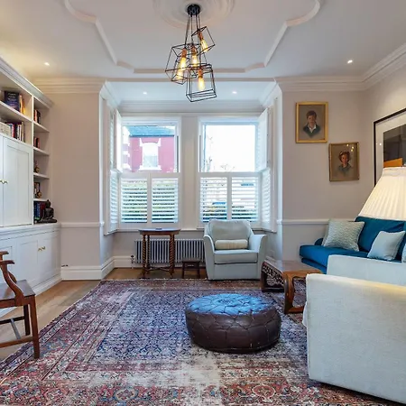 Holiday home Veeve - Chiswick Victorian Gem