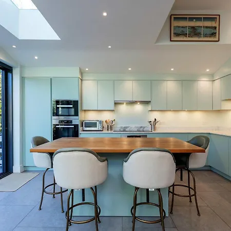 Veeve - Chiswick Victorian Gem Holiday home London