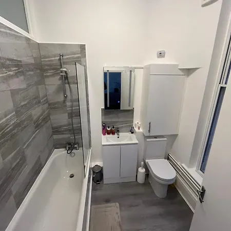 Apartment Capital *