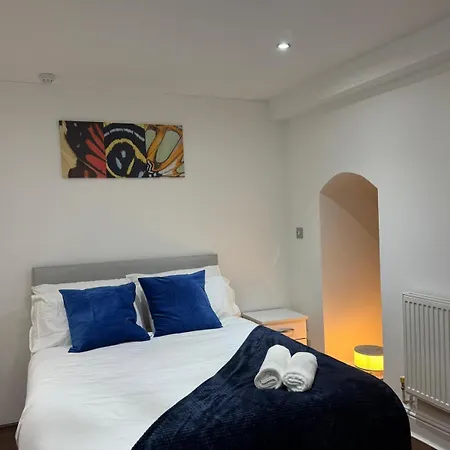 Riverside Haven Guest house