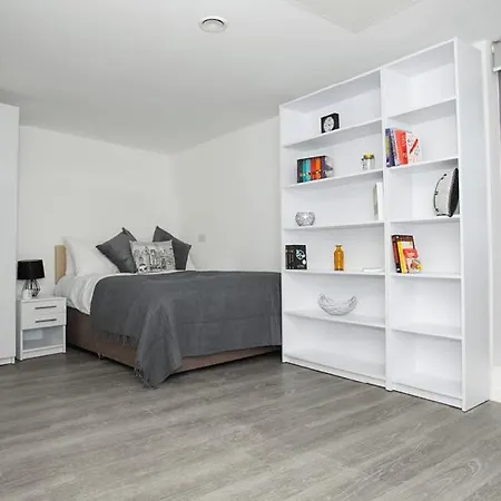 Apartment Exclusive Student Only Modern In The Heart Of Londons Academic And Cultural Hub *