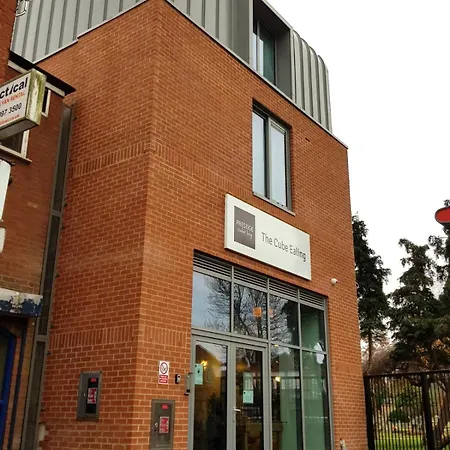 Exclusive Student Only Modern In The Heart Of Londons Academic And Cultural Hub *