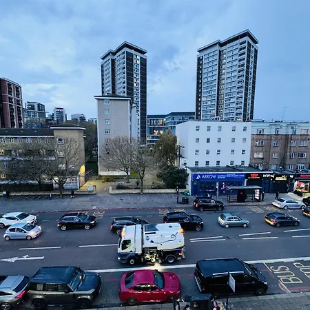 The Edge Ft3 Apartment London