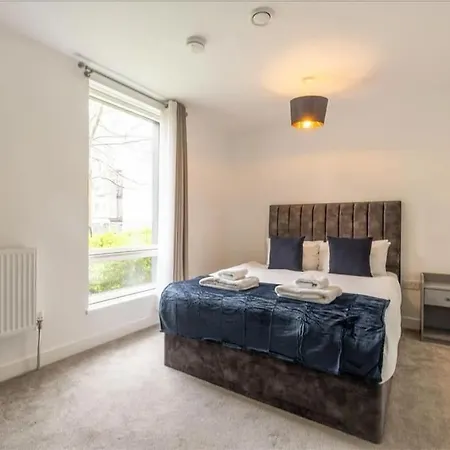 Capital Two Bedroom In Colindale