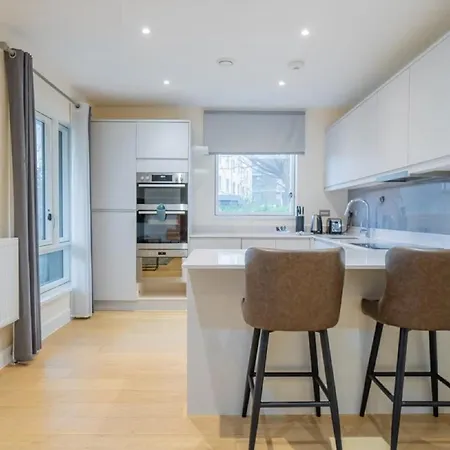 Apartment Capital Two Bedroom In Colindale Edgware