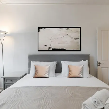 Apartment Heavenly Stays, Knightsbridge, Stylish 2-bd Escape *