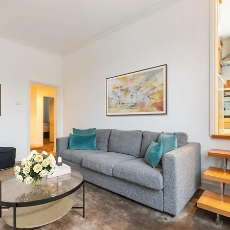 Apartment Heavenly Stays, Knightsbridge, Stylish 2-bd Escape London