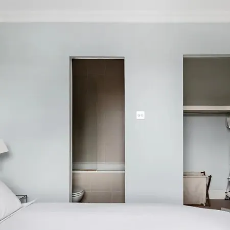 Apartment Vibrant With A Patio In Chelsea *