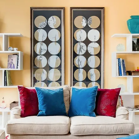 Vibrant With A Patio In Chelsea *