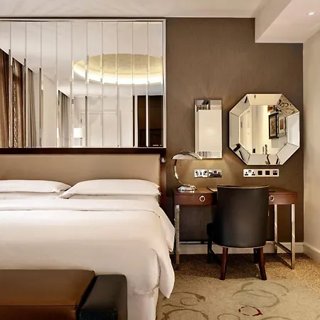 Sheraton Grand Park Lane Hotel 5*