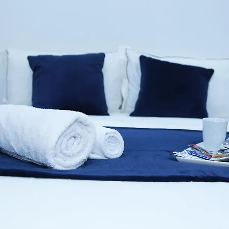 Lovely With Free Parking On Premises. Apartment *