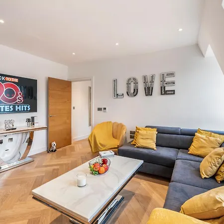 Panoramic Perfection Marble Arch 2br Penthouse 74 *
