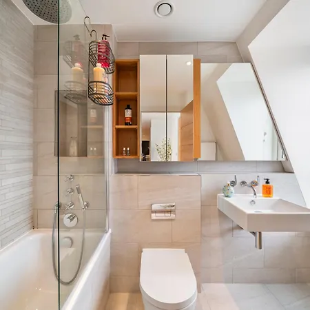 Panoramic Perfection Marble Arch 2br Penthouse 74 Apartment