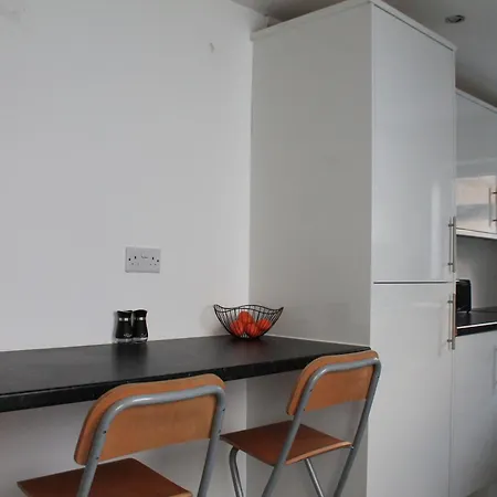 Reach Retreat Spacious 4bed House Startford Maryland Great Transport Links