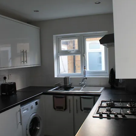 Holiday home Reach Retreat Spacious 4bed House Startford Maryland Great Transport Links