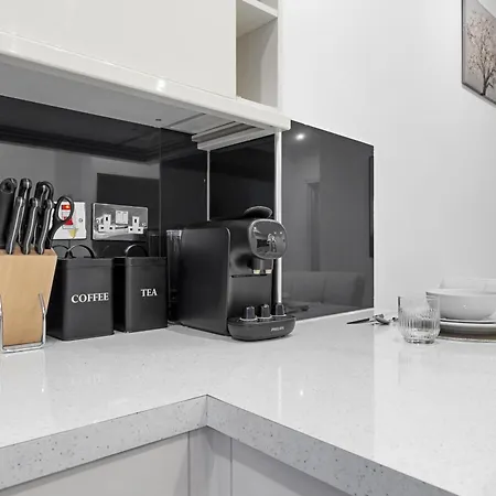 The High Street Kensington Boutique Apartment