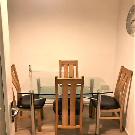 Apartment Lovely 2 Bedroom Close To Plaistow Station London