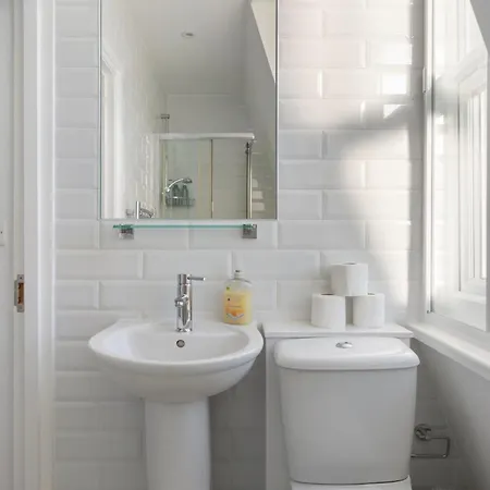 Apartment Hafh In Paddington - Double 3 *