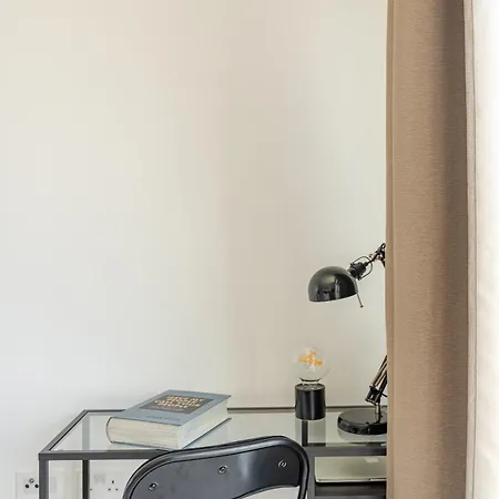High-Spec Apartment- Prime East London - Near O2 Arena London
