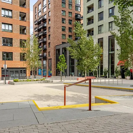 High-Spec Apartment- Prime East London - Near O2 Arena