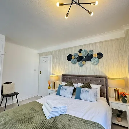 Beautiful Family Near Hyde Park * London
