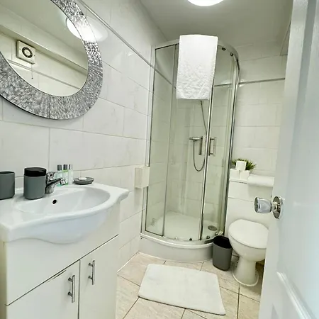 Apartment Beautiful Family Near Hyde Park