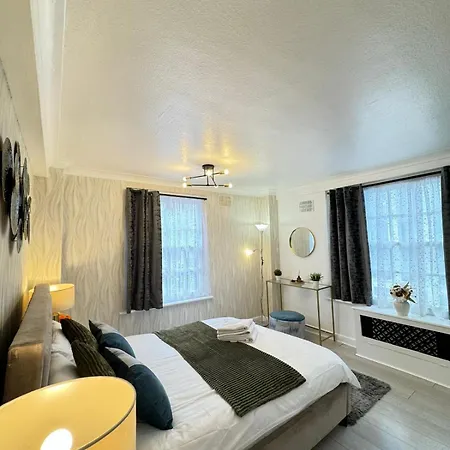 Apartment Beautiful Family Near Hyde Park