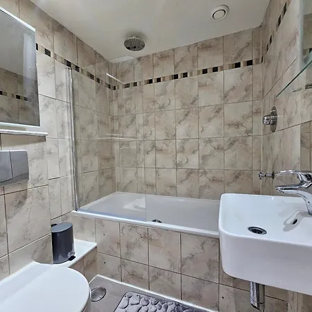 Nest 2 Bedroom In Paddington Apartment *