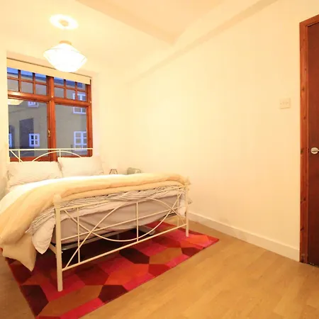 1 Bed Cheshire St Brick Lane Apartment