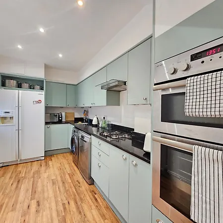 Nest 2 Bedroom In Paddington * London