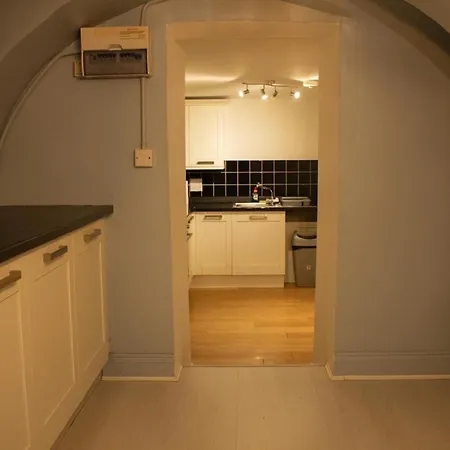 Apartment Spacious 2 Bedroom In Woolwich 15 Minutes To 02 London