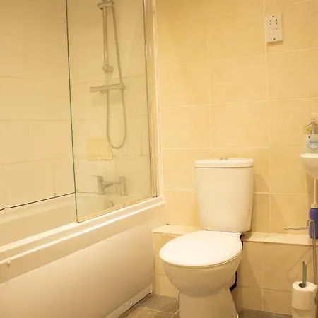 Spacious 2 Bedroom In Woolwich 15 Minutes To 02