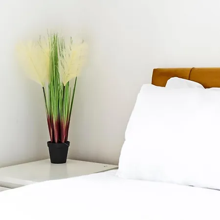 Guestready - Cosy In Colindale