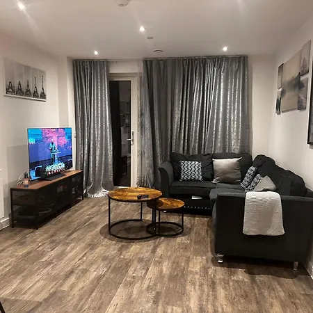 Cosy Place - Luxury Double Homestay