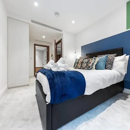 Apartment Bright Balcony Retreat Hammersmith
