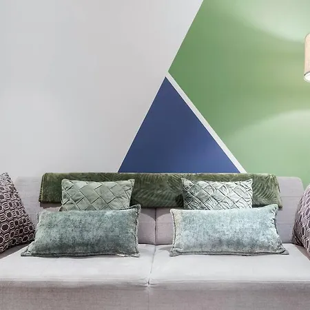Bright Balcony Retreat Hammersmith Apartment *