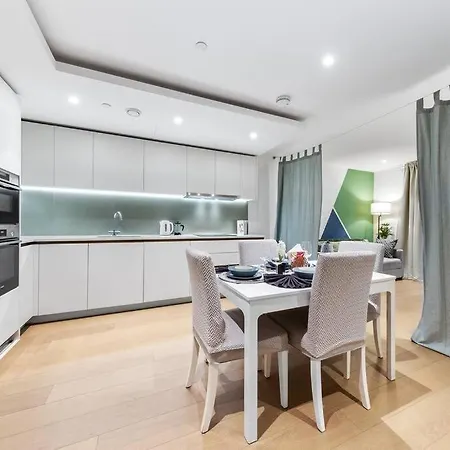 Apartment Bright Balcony Retreat Hammersmith London